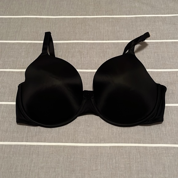 PINK Victoria's Secret Other - NWT Victoria’s Secret PINK Wear Everywhere T Shirt Bra Size 36DD